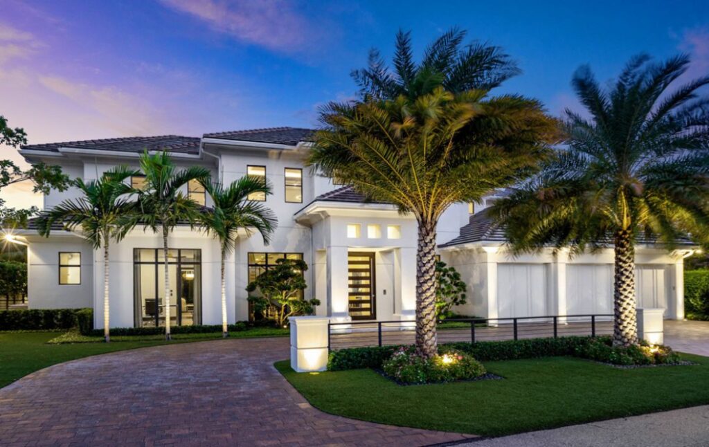 Silver Palm Residence