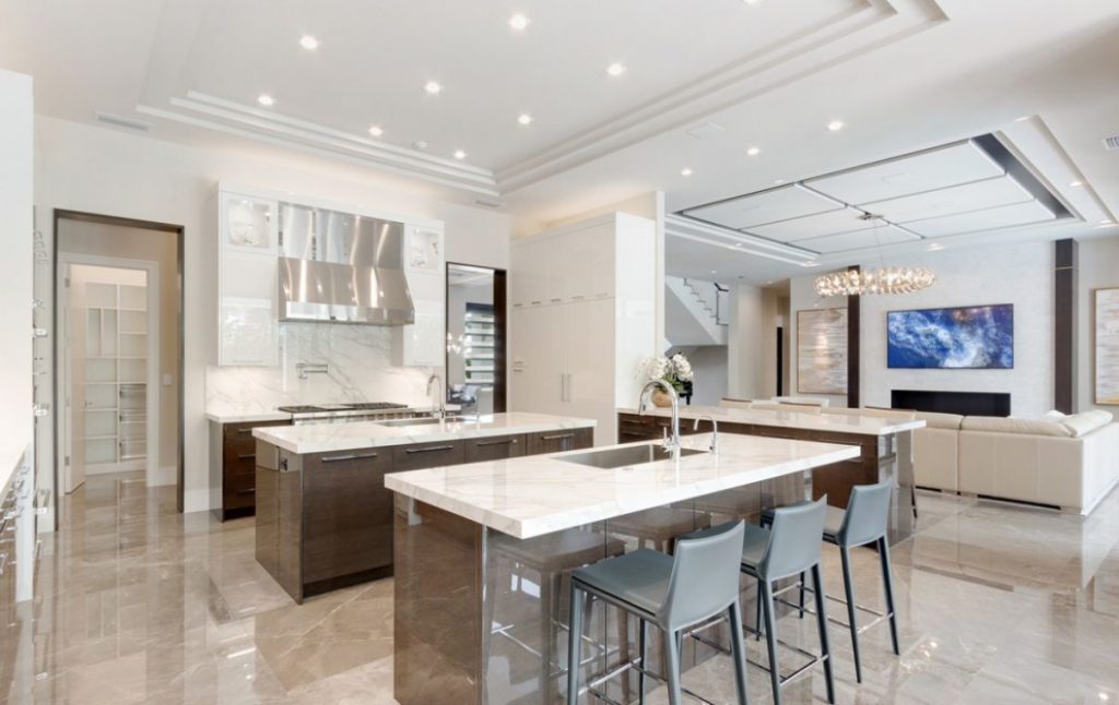 Silver Palm Residence