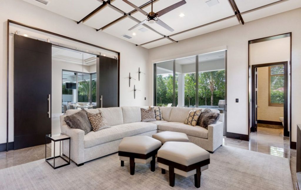 Silver Palm Residence