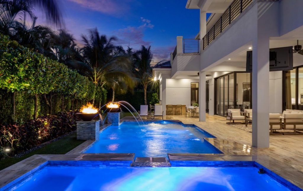 Silver Palm Residence