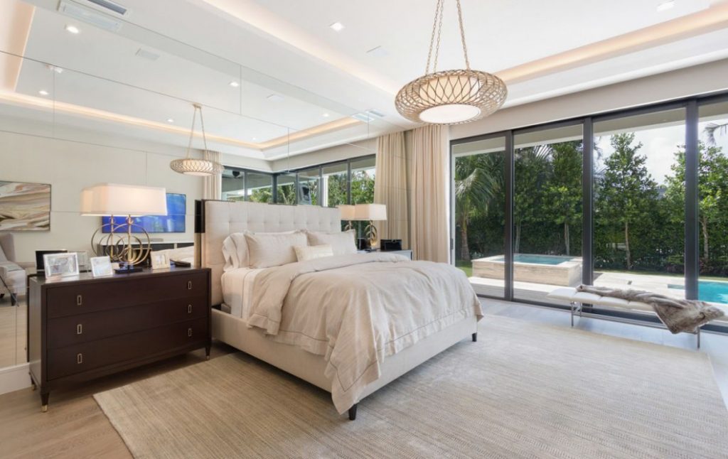 Silver Palm Residence