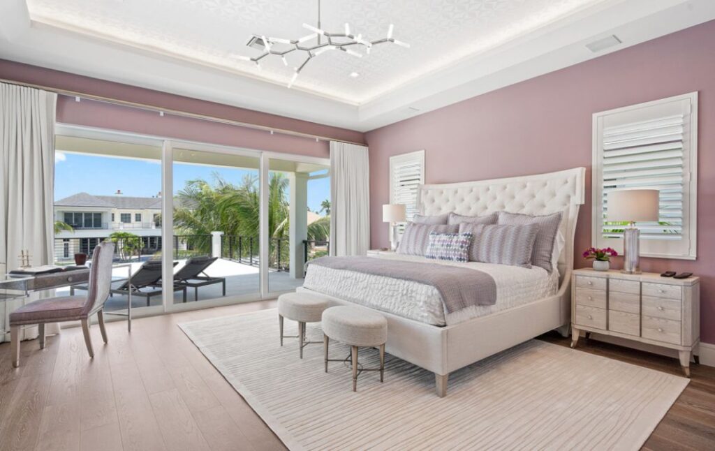 Alexander Palm Residence