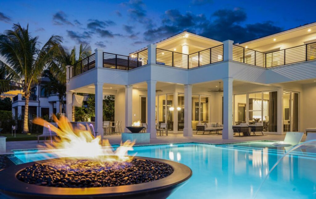 Alexander Palm Residence