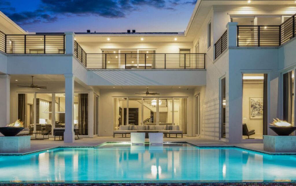 Alexander Palm Residence