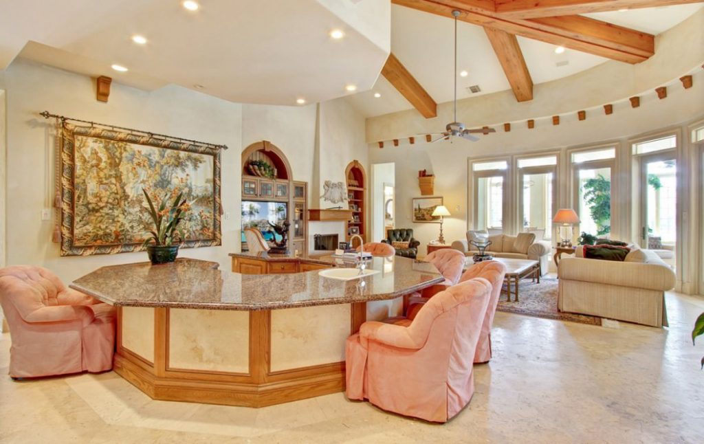 Alexander Palm Residence