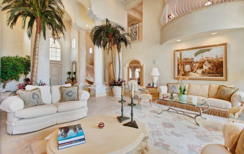 Alexander Palm Residence