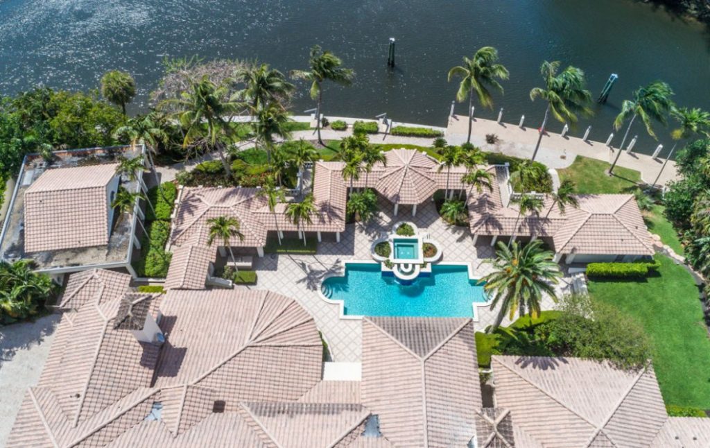 Alexander Palm Residence