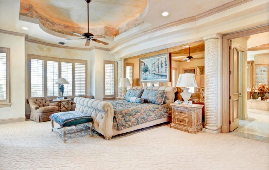 Alexander Palm Residence