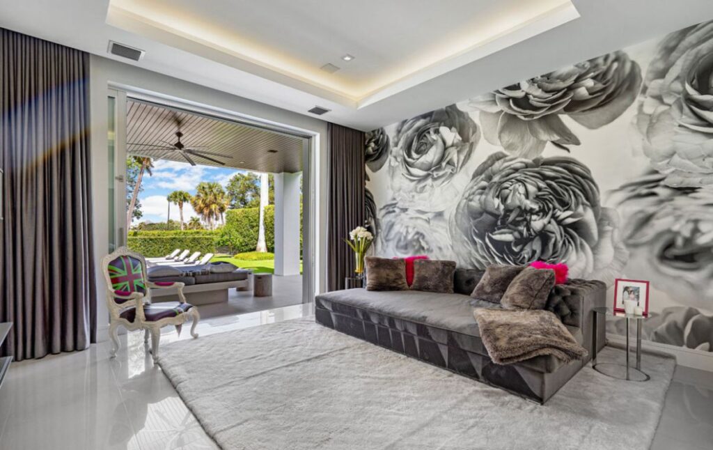 Royal Palm Residence