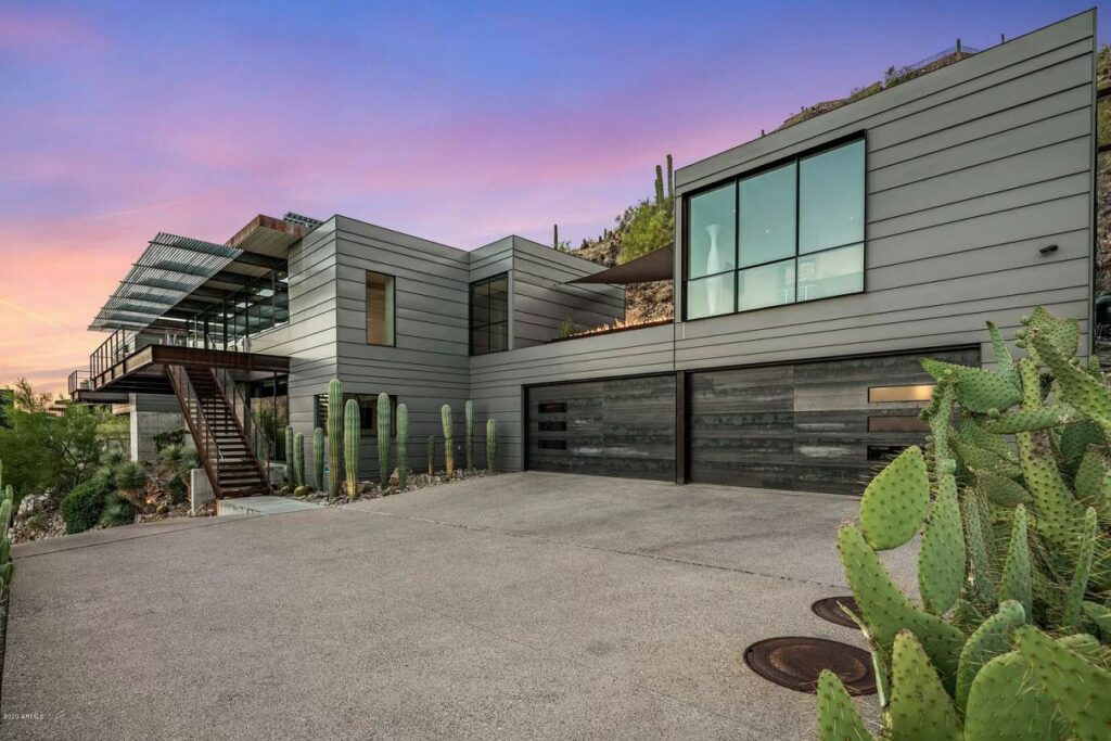 Paradise Valley's Clearwater Concrete Home, arizona