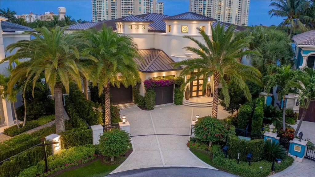 The Widmer Harbour Estate in Boca Raton, florida