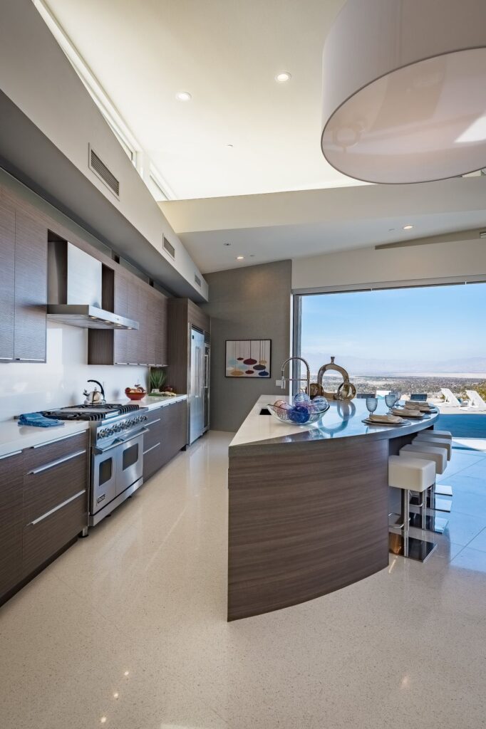 Curvilinear Desert Residence