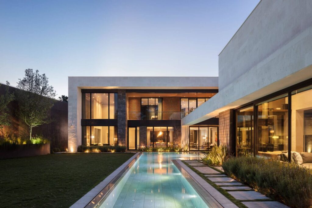 GL Contemporary in Nuevo Leon, Mexico, Bernardo Pozas Residential Design