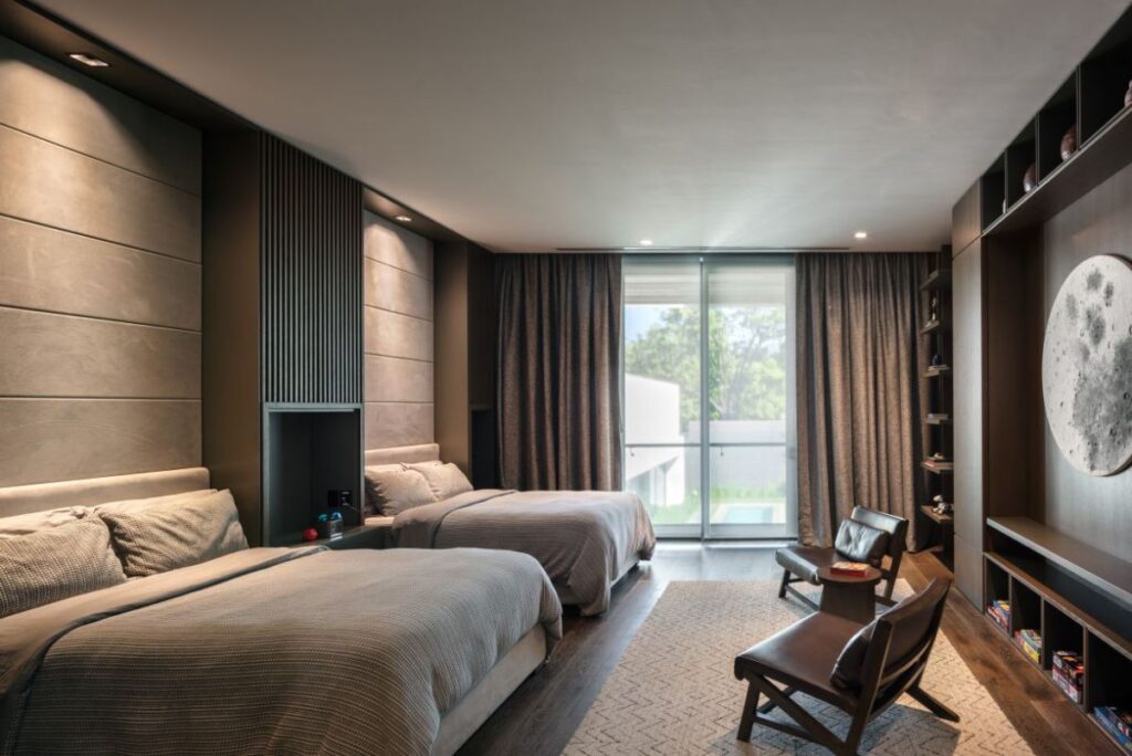 GL Contemporary in Nuevo Leon, Mexico, Bernardo Pozas Residential Design