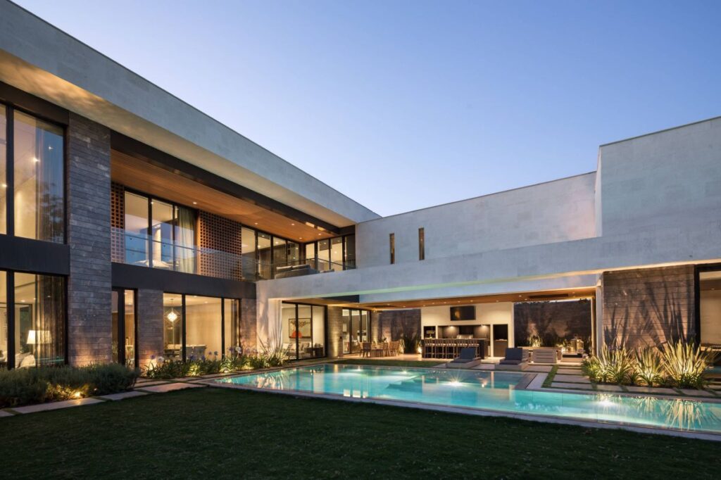 GL Contemporary in Nuevo Leon, Mexico, Bernardo Pozas Residential Design