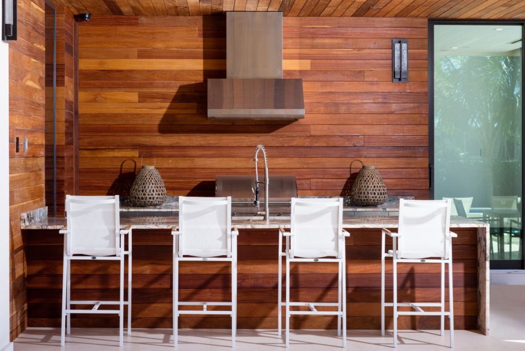 Lake Drive Residence