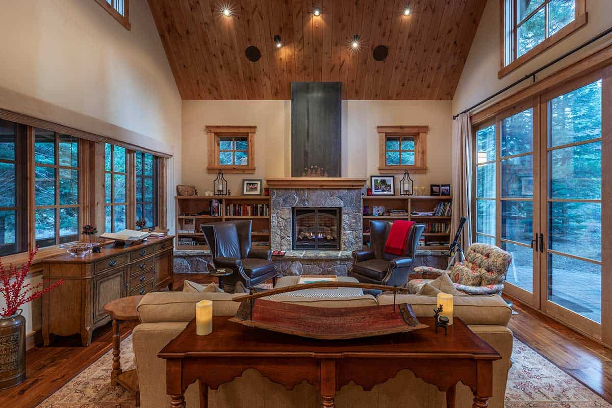 Reclaimed wood has seen a serious upsurge in the living room decorations of recent years, as it reduces waste and shows an environmental frame of mind. Tables, dressers, center pieces, and even chandeliers can come from reclaimed wood artists, or you can find things yourself in the forest or along the beach.
