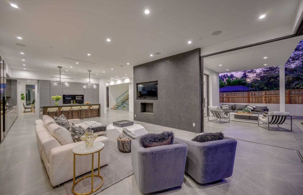 West Sunset Modern Home