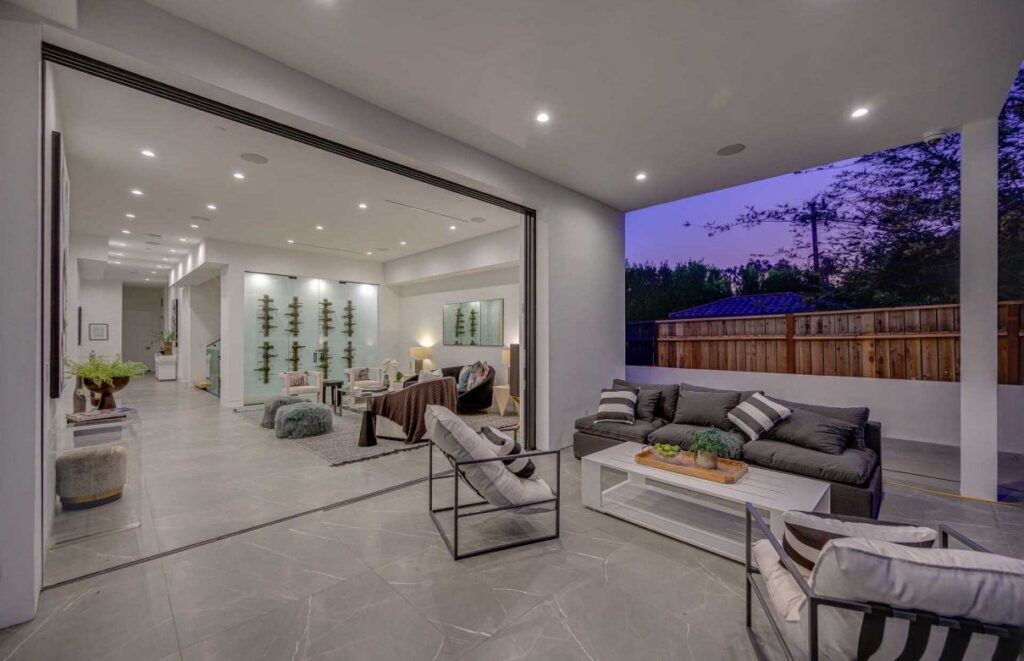 West Sunset Modern Home