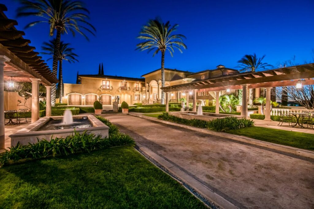 1233 Woodland Grove Ct - A Westlake Village Italian Villa on Market
