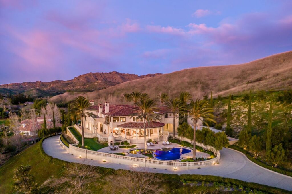 1233 Woodland Grove Ct - A Westlake Village Italian Villa on Market
