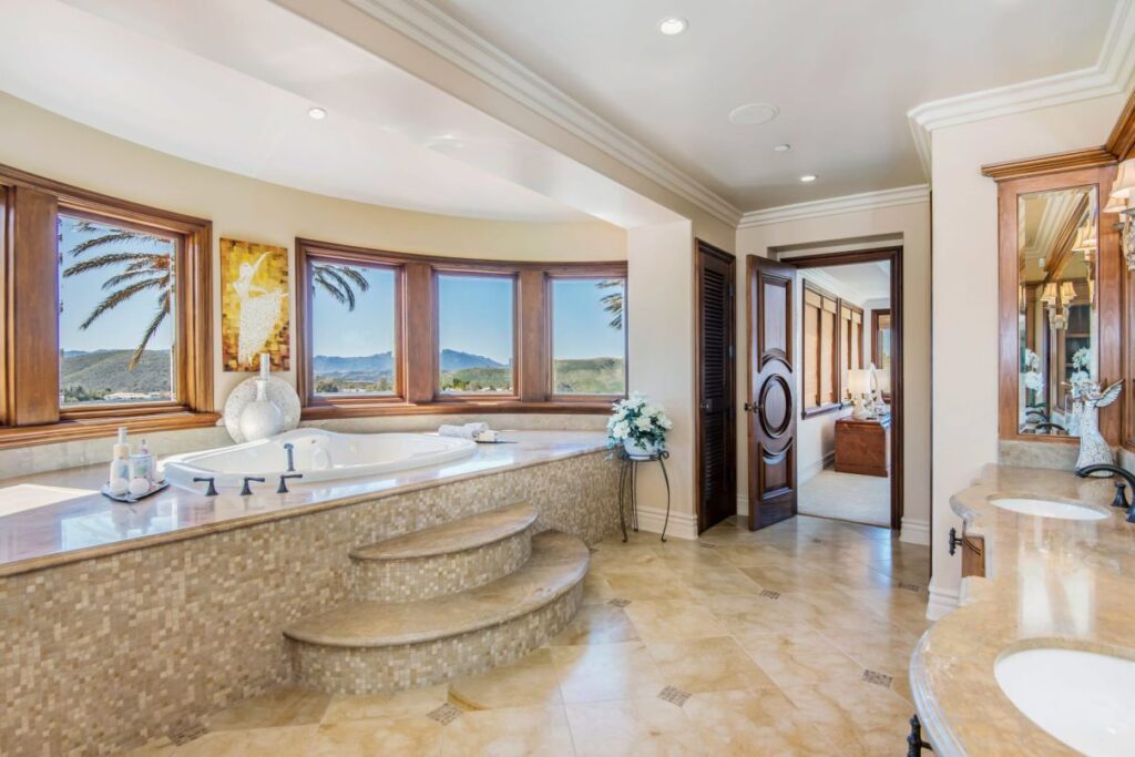 1233 Woodland Grove Ct - A Westlake Village Italian Villa on Market