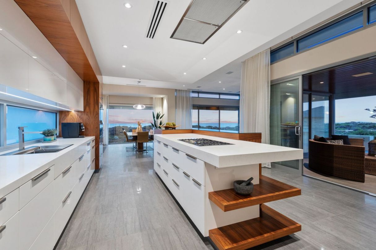 Branksome Gardens Residence in City Beach Australia 19