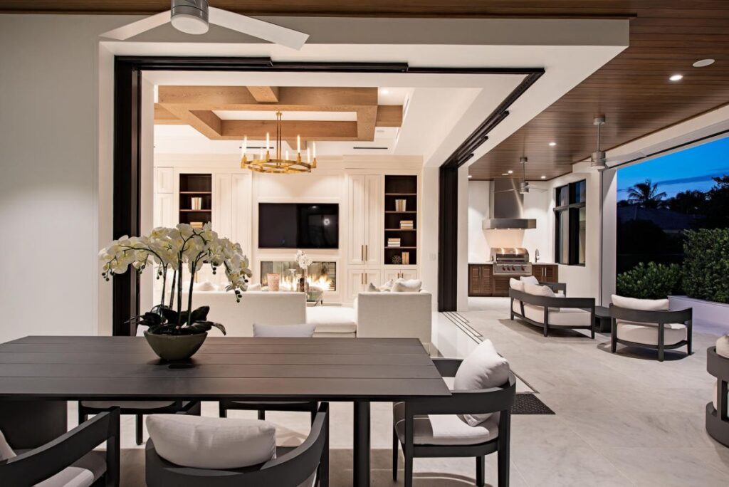 Forrest Lane Residence is a luxurious Florida Mansion now available for sale; this home located in prestigious Aqualane Shores, Naples, Florida offers 5 bedrooms and 7 bathrooms.