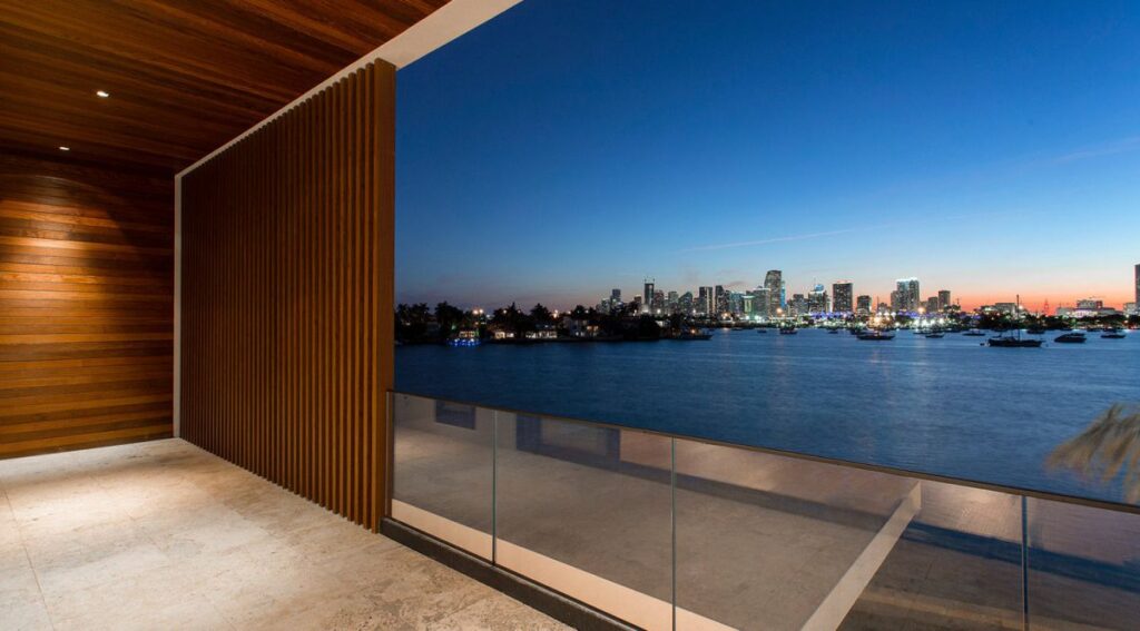 Hibiscus Modern Home in Miami Beach, Florida by Choeff Levy Fischman