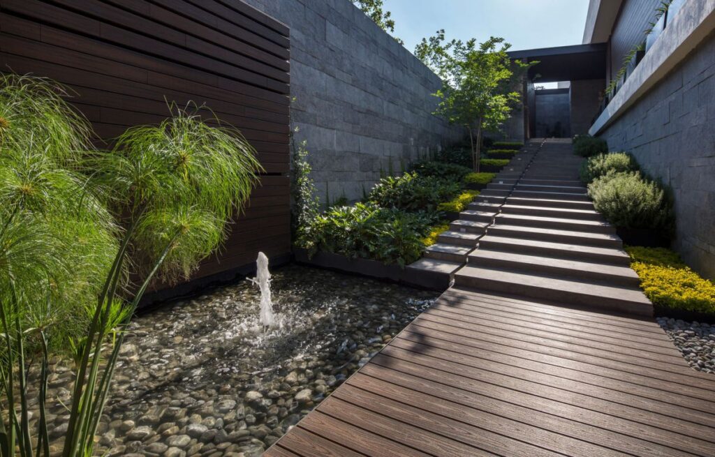 MT House in Monterrey, Mexico by GLR Architects