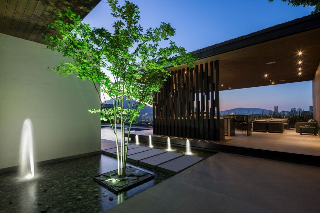 MT House in Monterrey, Mexico by GLR Architects
