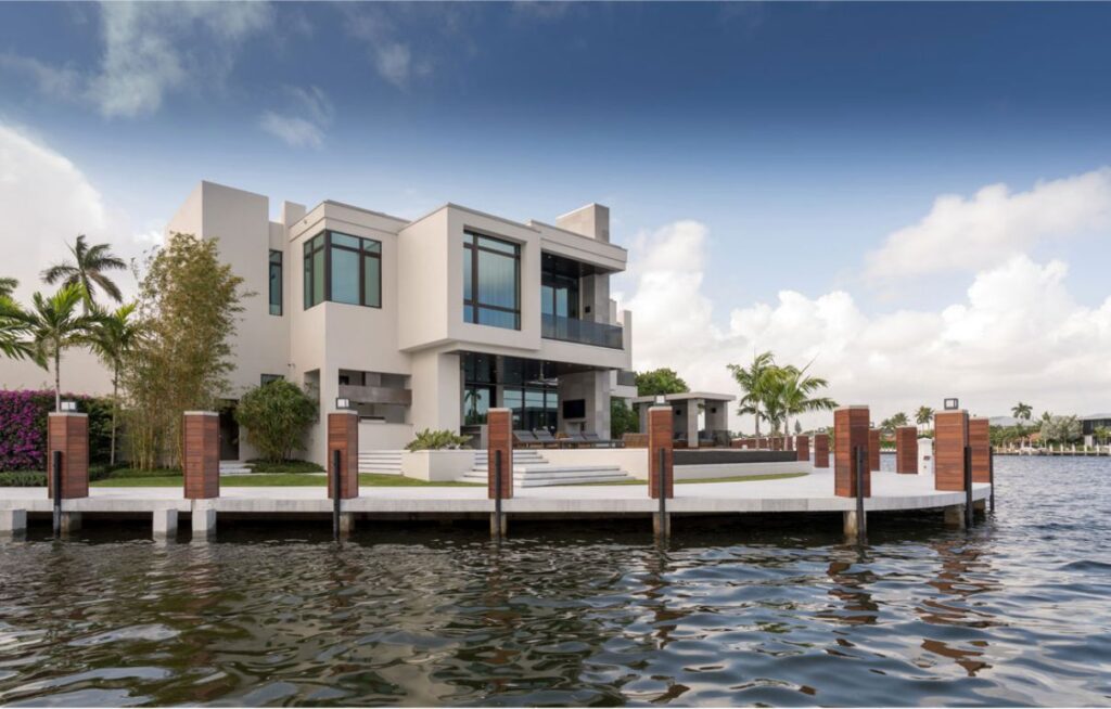 Royal Palm Residence in Fort Lauderdale by Stofft Cooney Architects