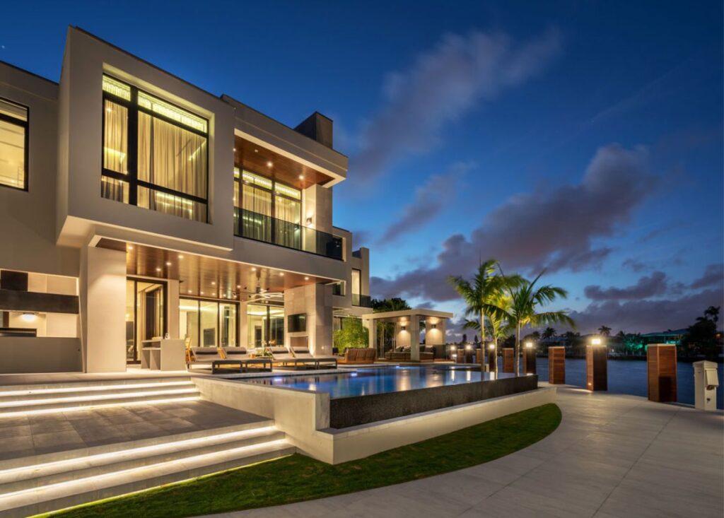 Royal Palm Residence in Fort Lauderdale by Stofft Cooney Architects