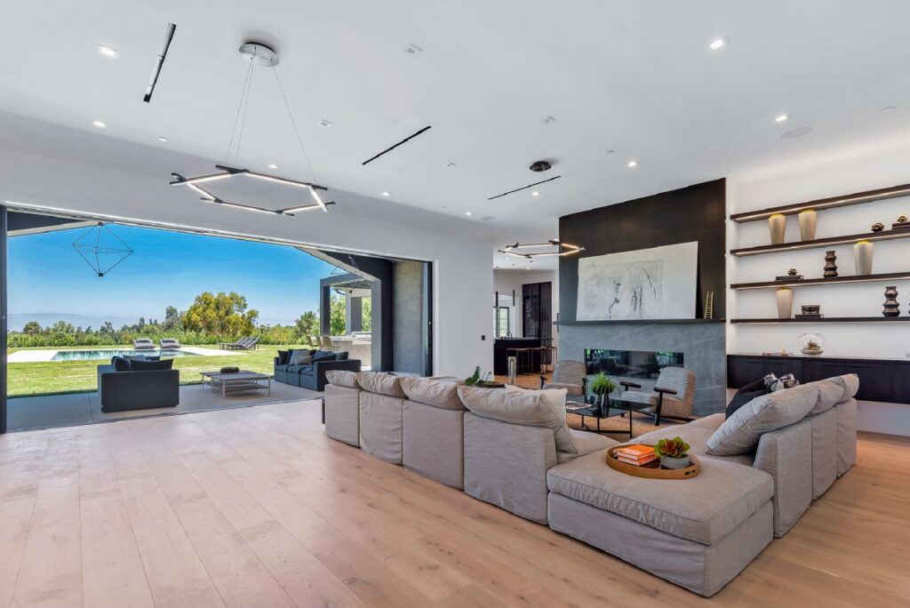 Spectacular New Custom Estate in Hidden Hills, California