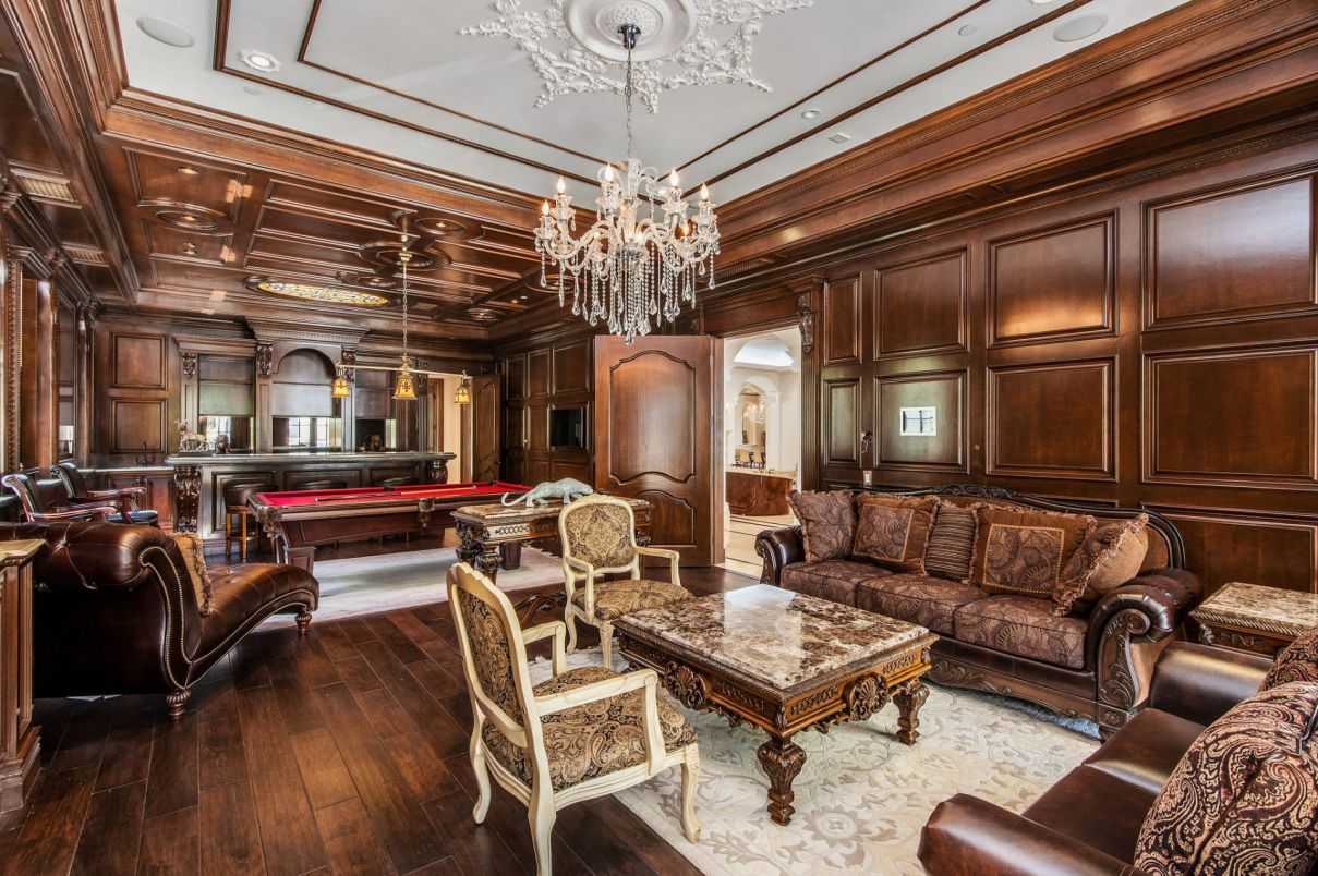 Stone Canyon Classic Mansion in Los Angeles 2