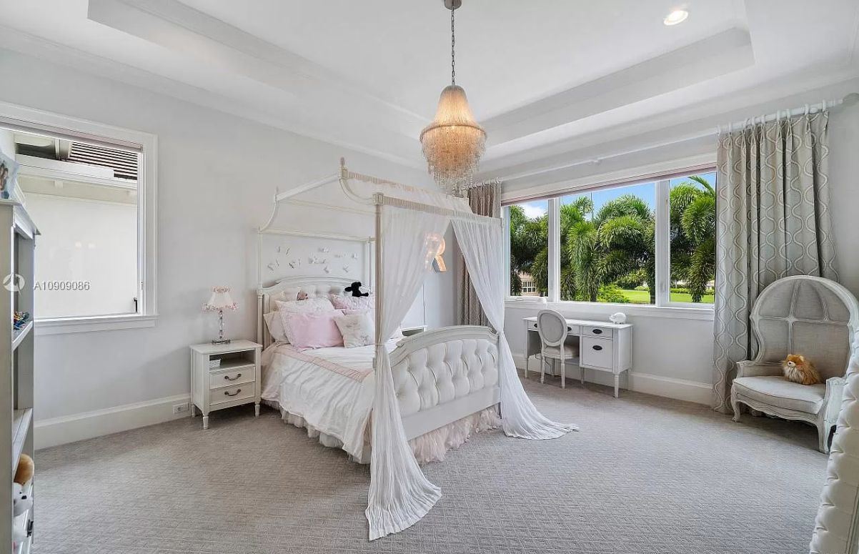 Boca Raton Home with Transitional Accents 14