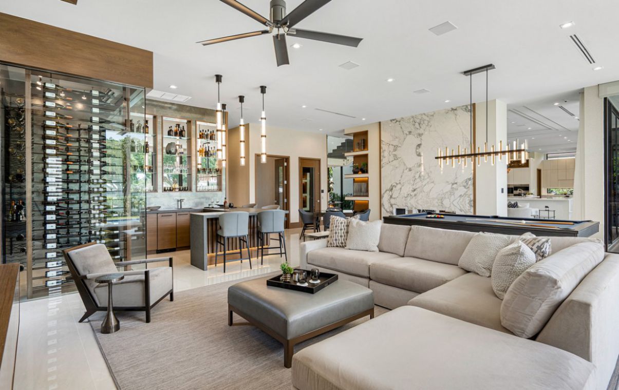 XTEN Architecture created an Iconic Property in Los Angeles with Great Room captures all best views to Los Angeles Down Town