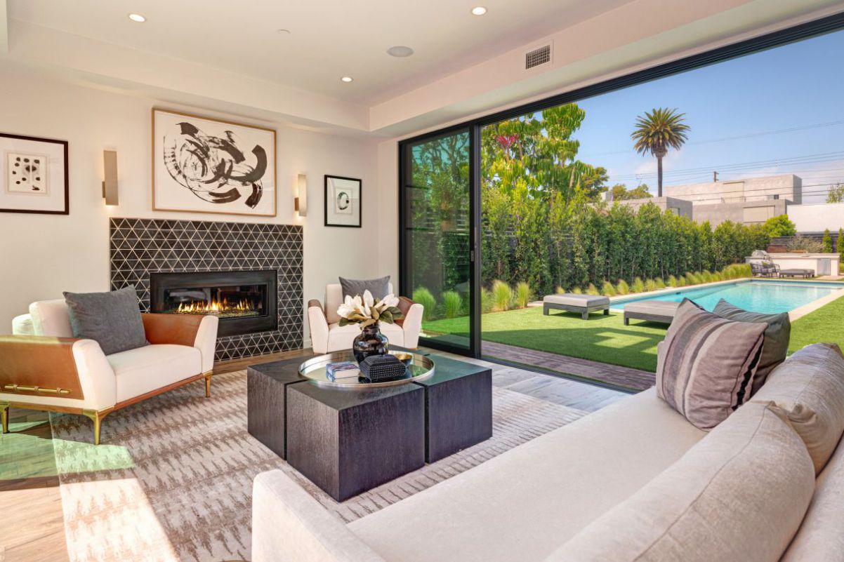California Contemporary Home in Venice for Sale 24