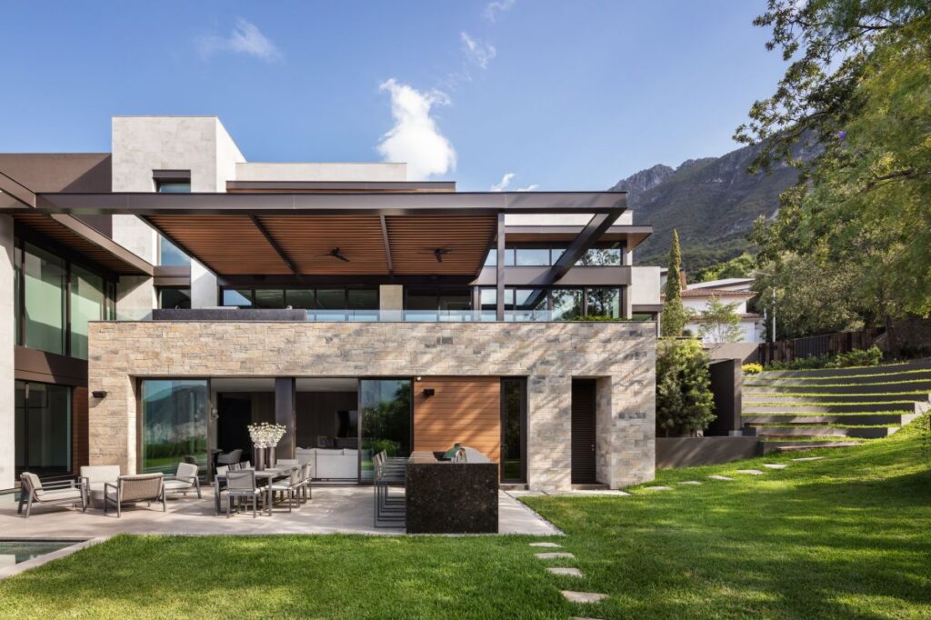 Casa LV House in Austin, Texas by Bernardo Pozas Residential Design