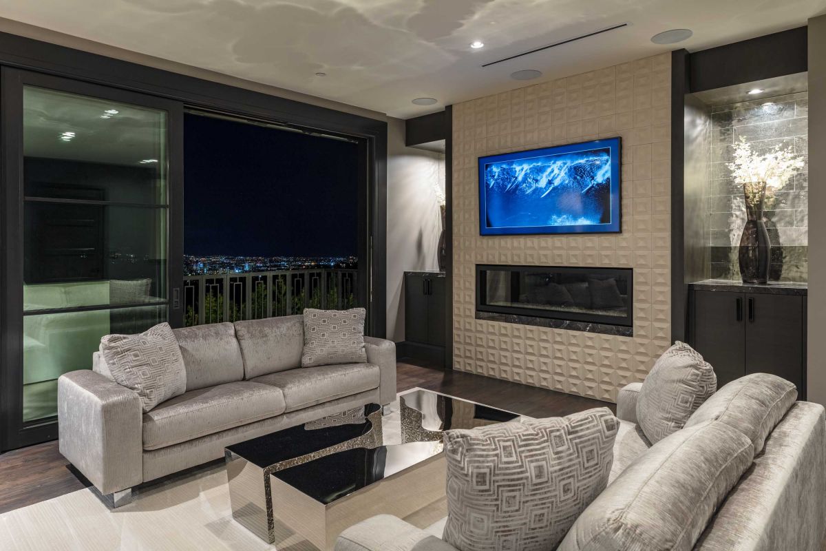 Extraordinary Inconic Bel Air Mansion returns Market for 15.3 Million 3