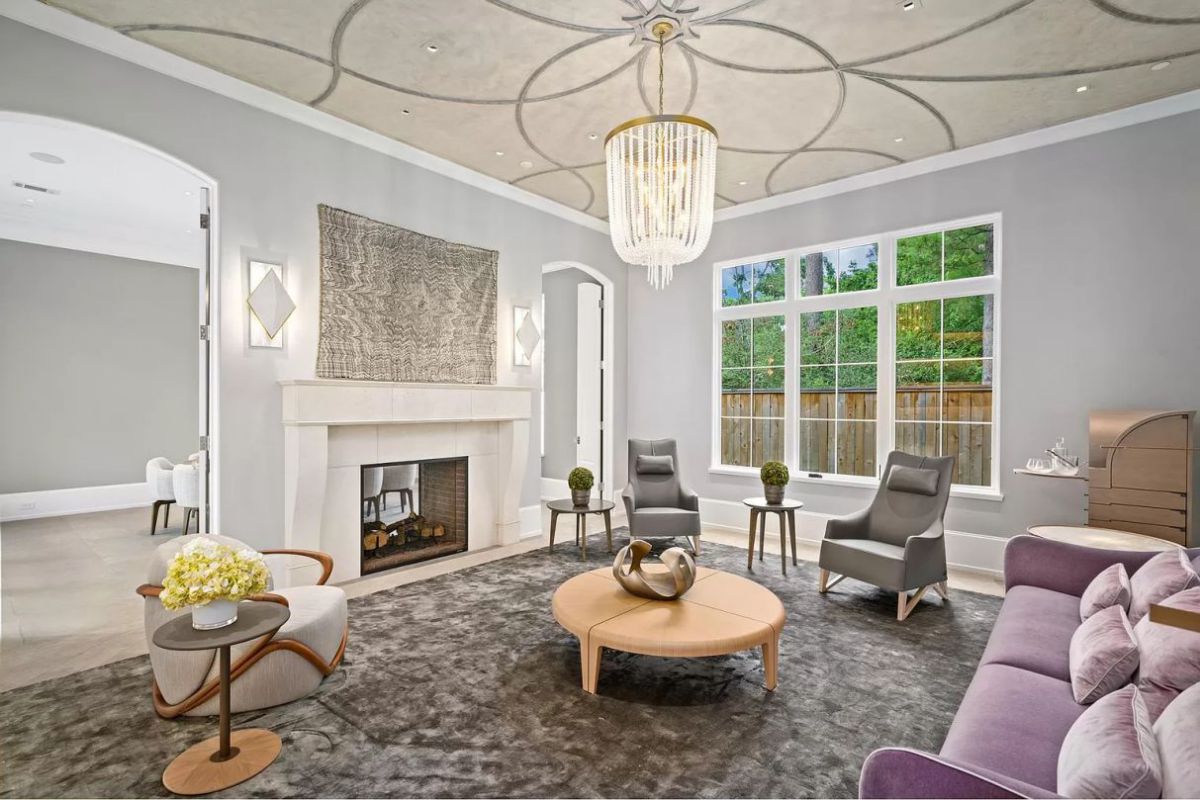 Houston House in Hunters Creek Village on Market for 5.95 Million 16