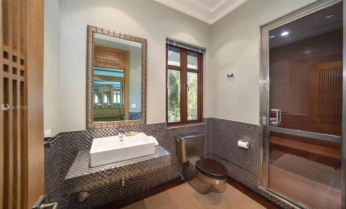 Key Biscayne Home for Sale at 16.5 Million offers Miami Luxury Living 10