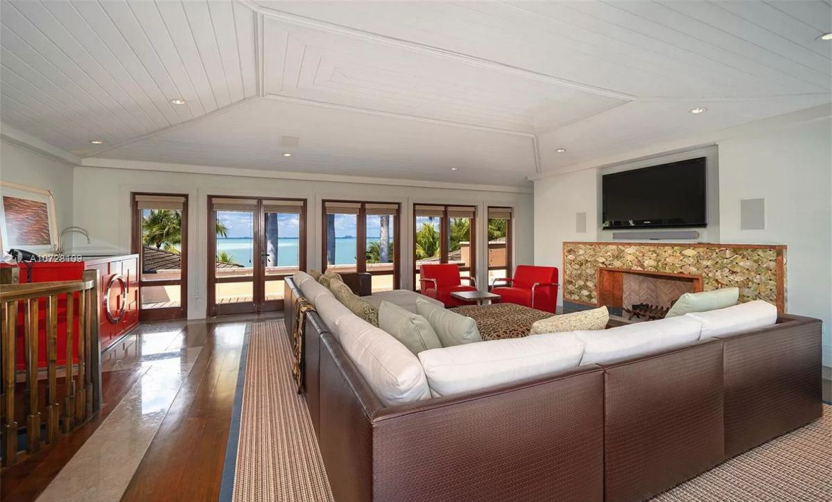 Key Biscayne Home for Sale at 16.5 Million offers Miami Luxury Living 9