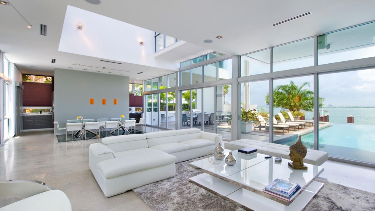 Luxurious Modern Miami Beach House for Rent 20