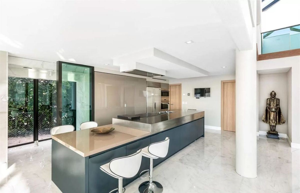 Miami Beach Florida Brand New Home on Market 10