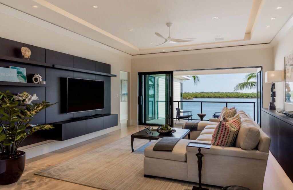 Remarkable Port Royal Luxury Home in Naples hit Market