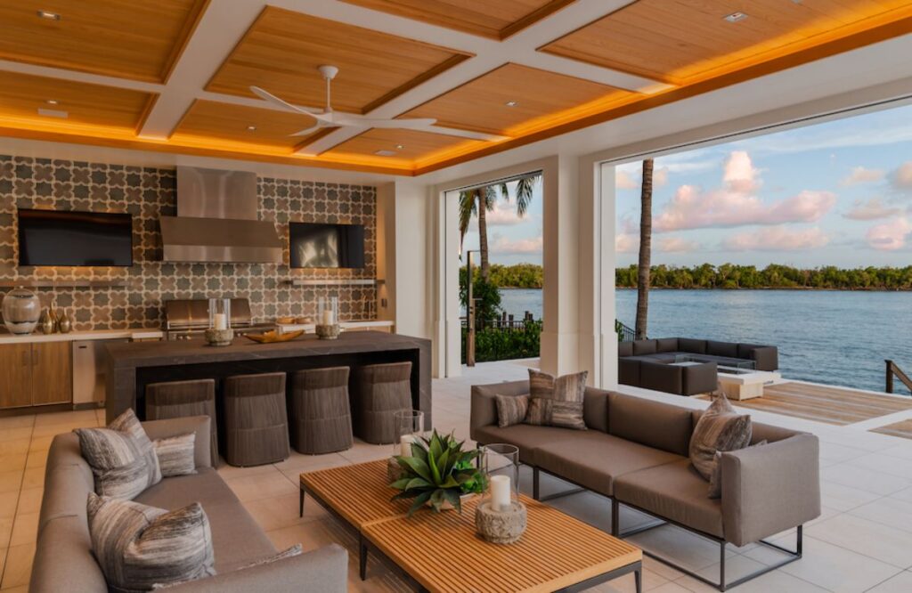 Remarkable Port Royal Luxury Home in Naples hit Market