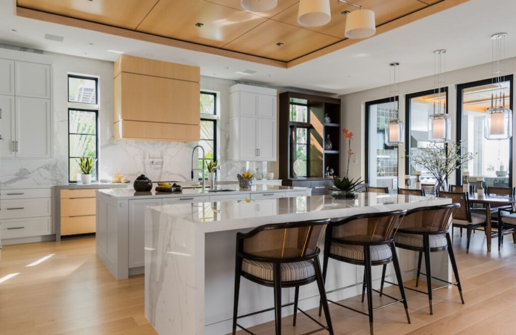 Remarkable Port Royal Luxury Home in Naples hit Market