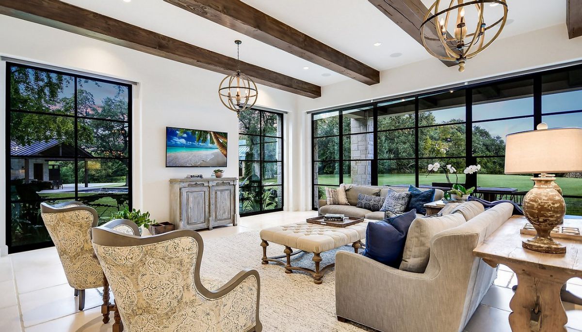 Transitional Texas Residence in Austin by Cornerstone Architects 26