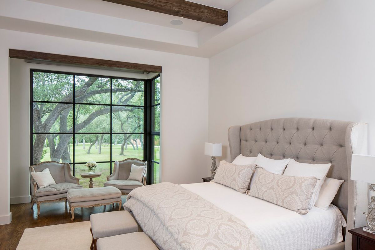 Transitional Texas Residence in Austin by Cornerstone Architects 7